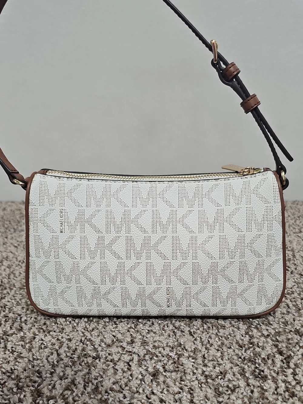 MICHAEL KORS JET SET POCHETTE BFPM-08-032